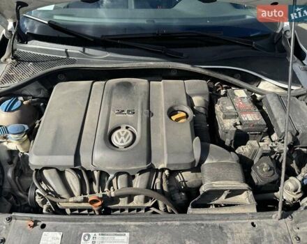 Белый Фольксваген Пассат, объемом двигателя 2.5 л и пробегом 270 тыс. км за 8799 $, фото 27 на Automoto.ua