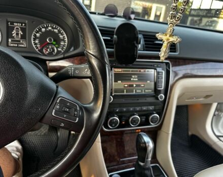 Белый Фольксваген Пассат, объемом двигателя 2 л и пробегом 140 тыс. км за 14000 $, фото 7 на Automoto.ua