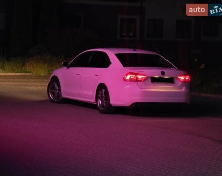 Белый Фольксваген Пассат, объемом двигателя 2.5 л и пробегом 155 тыс. км за 11500 $, фото 25 на Automoto.ua