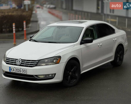 Белый Фольксваген Пассат, объемом двигателя 2.5 л и пробегом 188 тыс. км за 10590 $, фото 1 на Automoto.ua