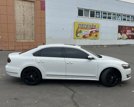 Белый Фольксваген Пассат, объемом двигателя 3.6 л и пробегом 205 тыс. км за 11800 $, фото 3 на Automoto.ua