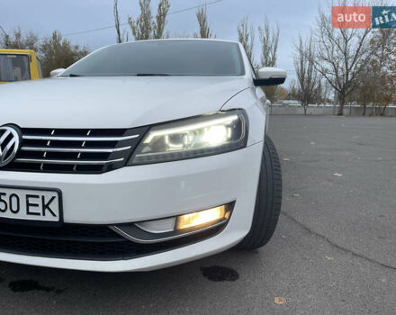 Белый Фольксваген Пассат, объемом двигателя 3.6 л и пробегом 205 тыс. км за 11800 $, фото 16 на Automoto.ua