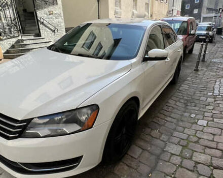 Белый Фольксваген Пассат, объемом двигателя 2.5 л и пробегом 201 тыс. км за 10300 $, фото 1 на Automoto.ua