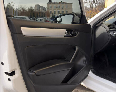 Білий Фольксваген Пассат, об'ємом двигуна 2.48 л та пробігом 237 тис. км за 9500 $, фото 17 на Automoto.ua