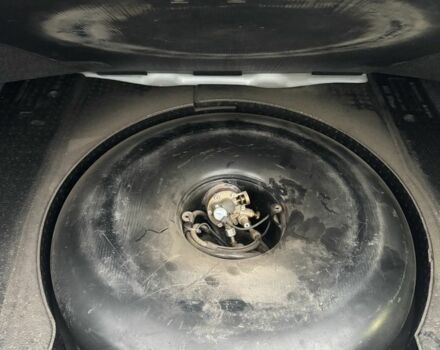 Белый Фольксваген Пассат, объемом двигателя 2.5 л и пробегом 201 тыс. км за 10400 $, фото 9 на Automoto.ua