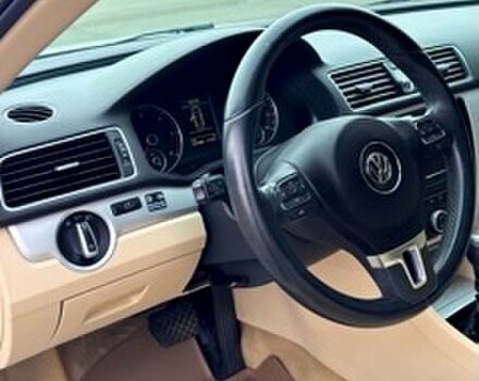 Белый Фольксваген Пассат, объемом двигателя 2 л и пробегом 196 тыс. км за 10300 $, фото 4 на Automoto.ua