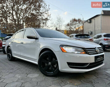 Белый Фольксваген Пассат, объемом двигателя 2.48 л и пробегом 125 тыс. км за 9900 $, фото 13 на Automoto.ua