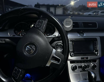 Белый Фольксваген Пассат, объемом двигателя 1.8 л и пробегом 188 тыс. км за 12500 $, фото 12 на Automoto.ua