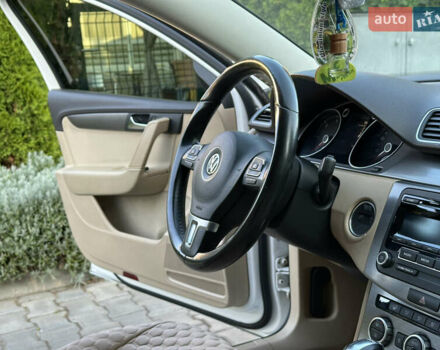 Білий Фольксваген Пассат, об'ємом двигуна 1.97 л та пробігом 190 тис. км за 12200 $, фото 56 на Automoto.ua