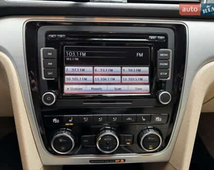 Белый Фольксваген Пассат, объемом двигателя 2.5 л и пробегом 225 тыс. км за 10590 $, фото 15 на Automoto.ua