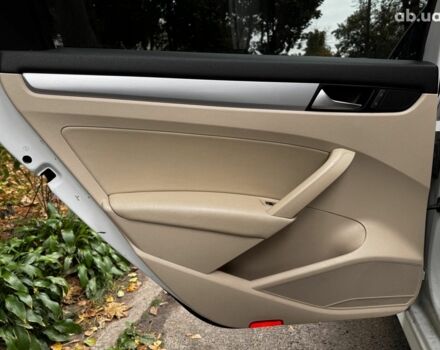 Белый Фольксваген Пассат, объемом двигателя 2.5 л и пробегом 225 тыс. км за 10590 $, фото 20 на Automoto.ua