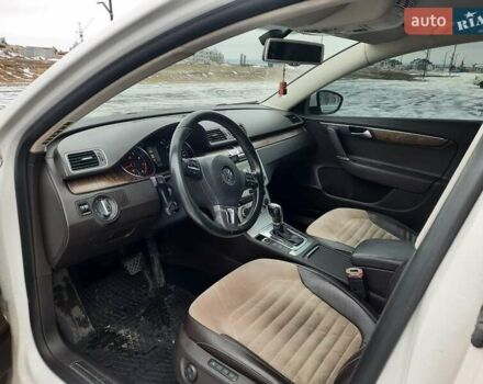 Білий Фольксваген Пассат, об'ємом двигуна 1.8 л та пробігом 334 тис. км за 9900 $, фото 10 на Automoto.ua