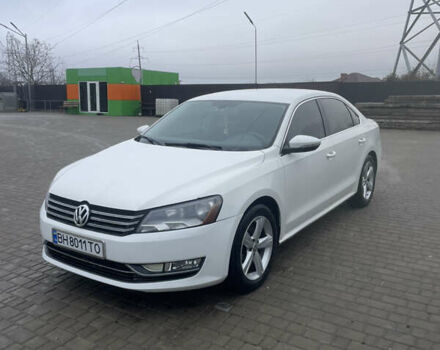 Белый Фольксваген Пассат, объемом двигателя 2.5 л и пробегом 290 тыс. км за 10000 $, фото 1 на Automoto.ua