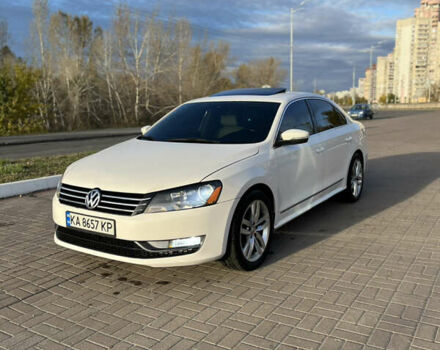 Білий Фольксваген Пассат, об'ємом двигуна 2.48 л та пробігом 203 тис. км за 12500 $, фото 13 на Automoto.ua
