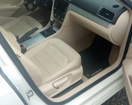 Білий Фольксваген Пассат, об'ємом двигуна 2.5 л та пробігом 172 тис. км за 11900 $, фото 2 на Automoto.ua