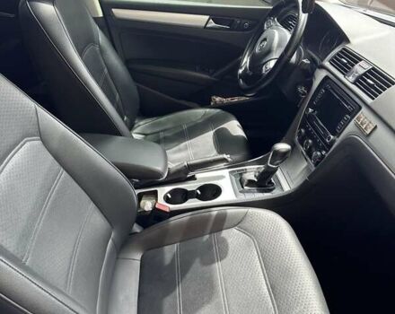 Белый Фольксваген Пассат, объемом двигателя 2.5 л и пробегом 270 тыс. км за 8799 $, фото 22 на Automoto.ua