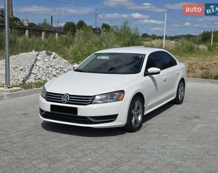 Белый Фольксваген Пассат, объемом двигателя 2.5 л и пробегом 155 тыс. км за 11500 $, фото 15 на Automoto.ua