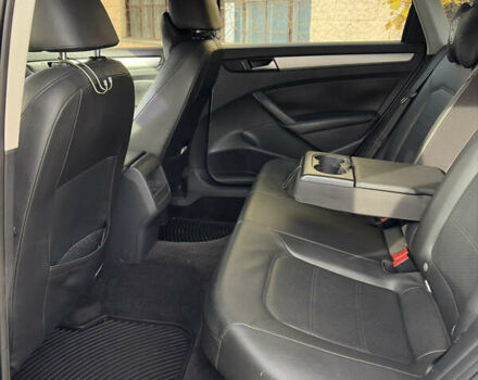 Білий Фольксваген Пассат, об'ємом двигуна 2.48 л та пробігом 237 тис. км за 9500 $, фото 29 на Automoto.ua