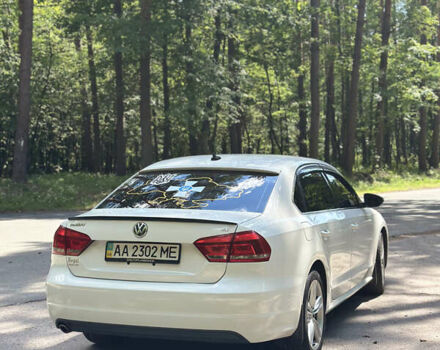 Белый Фольксваген Пассат, объемом двигателя 2.5 л и пробегом 264 тыс. км за 10950 $, фото 4 на Automoto.ua