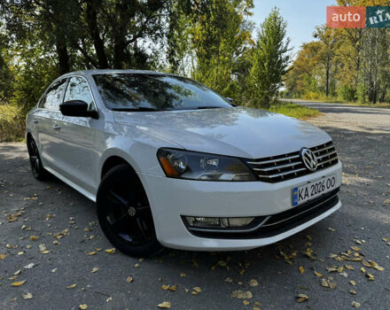 Белый Фольксваген Пассат, объемом двигателя 2.5 л и пробегом 188 тыс. км за 10990 $, фото 3 на Automoto.ua