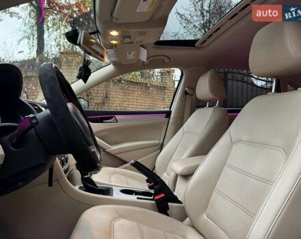 Білий Фольксваген Пассат, об'ємом двигуна 2.5 л та пробігом 190 тис. км за 10790 $, фото 13 на Automoto.ua