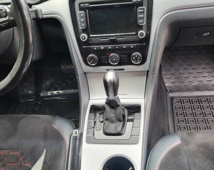 Белый Фольксваген Пассат, объемом двигателя 2.48 л и пробегом 173 тыс. км за 12300 $, фото 19 на Automoto.ua