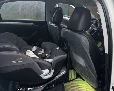 Белый Фольксваген Пассат, объемом двигателя 2.5 л и пробегом 201 тыс. км за 10400 $, фото 13 на Automoto.ua