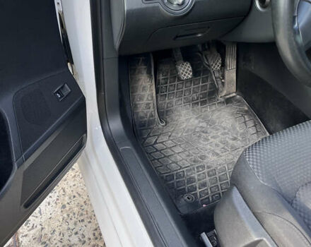 Белый Фольксваген Пассат, объемом двигателя 1.8 л и пробегом 143 тыс. км за 10500 $, фото 21 на Automoto.ua