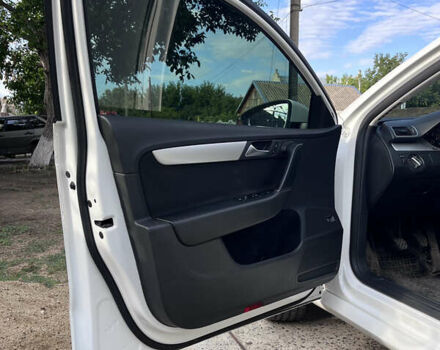 Белый Фольксваген Пассат, объемом двигателя 1.8 л и пробегом 143 тыс. км за 10500 $, фото 14 на Automoto.ua