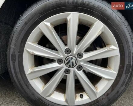Білий Фольксваген Пассат, об'ємом двигуна 2.48 л та пробігом 217 тис. км за 9400 $, фото 11 на Automoto.ua