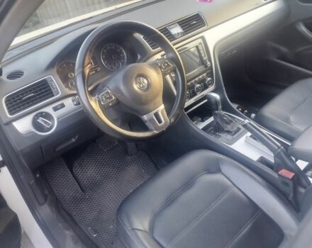 Белый Фольксваген Пассат, объемом двигателя 2.5 л и пробегом 288 тыс. км за 8700 $, фото 4 на Automoto.ua