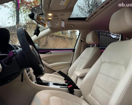 Белый Фольксваген Пассат, объемом двигателя 2.5 л и пробегом 190 тыс. км за 10790 $, фото 13 на Automoto.ua