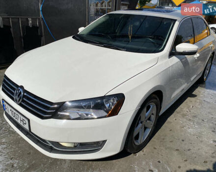 Білий Фольксваген Пассат, об'ємом двигуна 2.48 л та пробігом 220 тис. км за 10700 $, фото 4 на Automoto.ua