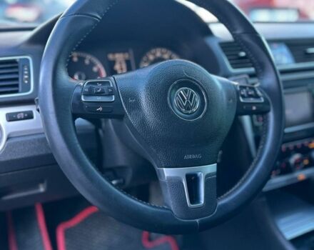 Білий Фольксваген Пассат, об'ємом двигуна 2.5 л та пробігом 249 тис. км за 9500 $, фото 6 на Automoto.ua