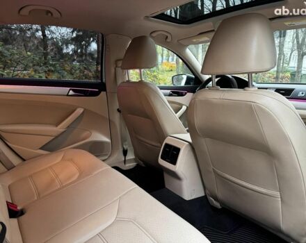 Белый Фольксваген Пассат, объемом двигателя 2.5 л и пробегом 190 тыс. км за 10790 $, фото 30 на Automoto.ua