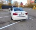 Фольксваген Пассат 2012 в Киеве на Automoto.ua Белый Фольксваген Пассат, объемом двигателя 2.48 л и пробегом 300 тыс. км за 8900 $, фото 3 на Automoto.ua