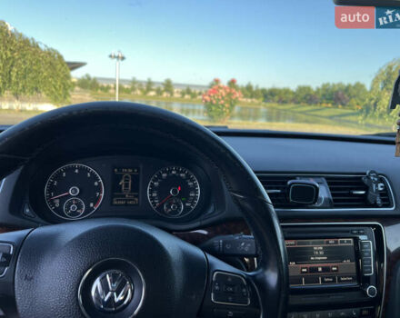 Білий Фольксваген Пассат, об'ємом двигуна 2.48 л та пробігом 264 тис. км за 10200 $, фото 16 на Automoto.ua