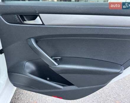 Белый Фольксваген Пассат, объемом двигателя 2.48 л и пробегом 272 тыс. км за 9850 $, фото 14 на Automoto.ua