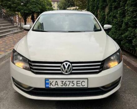 Білий Фольксваген Пассат, об'ємом двигуна 2.48 л та пробігом 217 тис. км за 9400 $, фото 16 на Automoto.ua