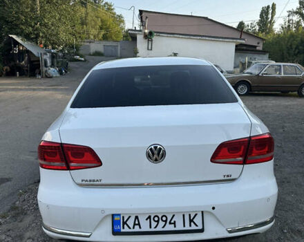 Белый Фольксваген Пассат, объемом двигателя 1.8 л и пробегом 250 тыс. км за 9000 $, фото 4 на Automoto.ua