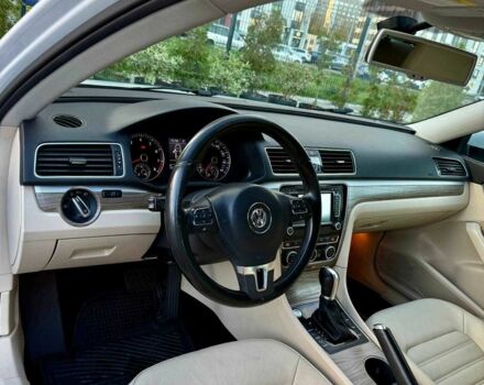 Фольксваген Пассат 2012 в Киеве на Automoto.ua Белый Фольксваген Пассат, объемом двигателя 3.6 л и пробегом 137 тыс. км за 10900 $, фото 11 на Automoto.ua