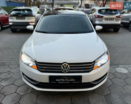 Белый Фольксваген Пассат, объемом двигателя 2.48 л и пробегом 125 тыс. км за 9900 $, фото 1 на Automoto.ua