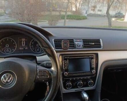 Белый Фольксваген Пассат, объемом двигателя 2.5 л и пробегом 309 тыс. км за 9500 $, фото 10 на Automoto.ua