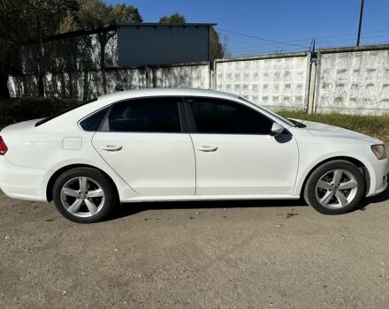 Білий Фольксваген Пассат, об'ємом двигуна 2.5 л та пробігом 209 тис. км за 9300 $, фото 6 на Automoto.ua