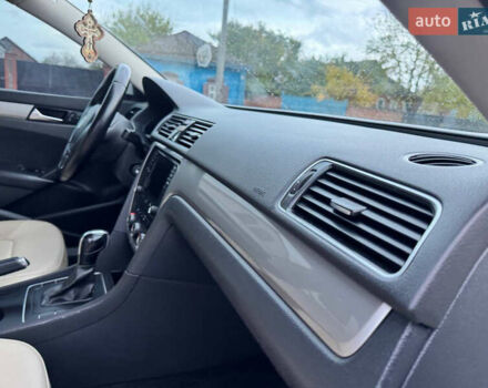 Белый Фольксваген Пассат, объемом двигателя 2.48 л и пробегом 272 тыс. км за 9850 $, фото 18 на Automoto.ua