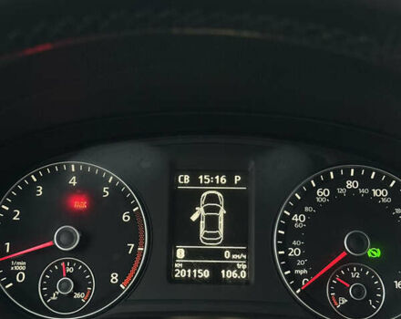 Білий Фольксваген Пассат, об'ємом двигуна 2.5 л та пробігом 201 тис. км за 10400 $, фото 17 на Automoto.ua