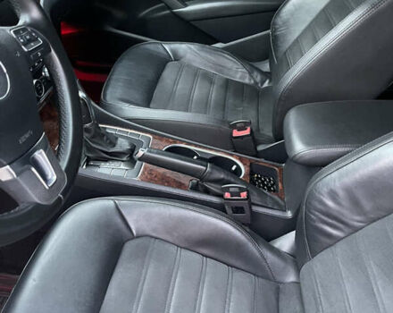 Белый Фольксваген Пассат, объемом двигателя 3.6 л и пробегом 205 тыс. км за 11800 $, фото 13 на Automoto.ua