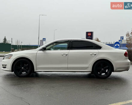 Белый Фольксваген Пассат, объемом двигателя 2.5 л и пробегом 188 тыс. км за 10590 $, фото 7 на Automoto.ua