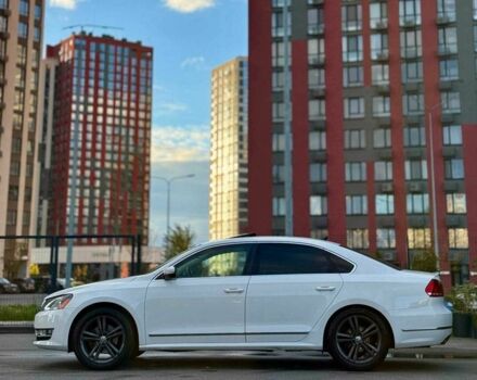 Фольксваген Пассат 2012 в Киеве на Automoto.ua Белый Фольксваген Пассат, объемом двигателя 3.6 л и пробегом 137 тыс. км за 10900 $, фото 7 на Automoto.ua