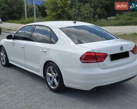 Белый Фольксваген Пассат, объемом двигателя 2.5 л и пробегом 155 тыс. км за 11500 $, фото 6 на Automoto.ua